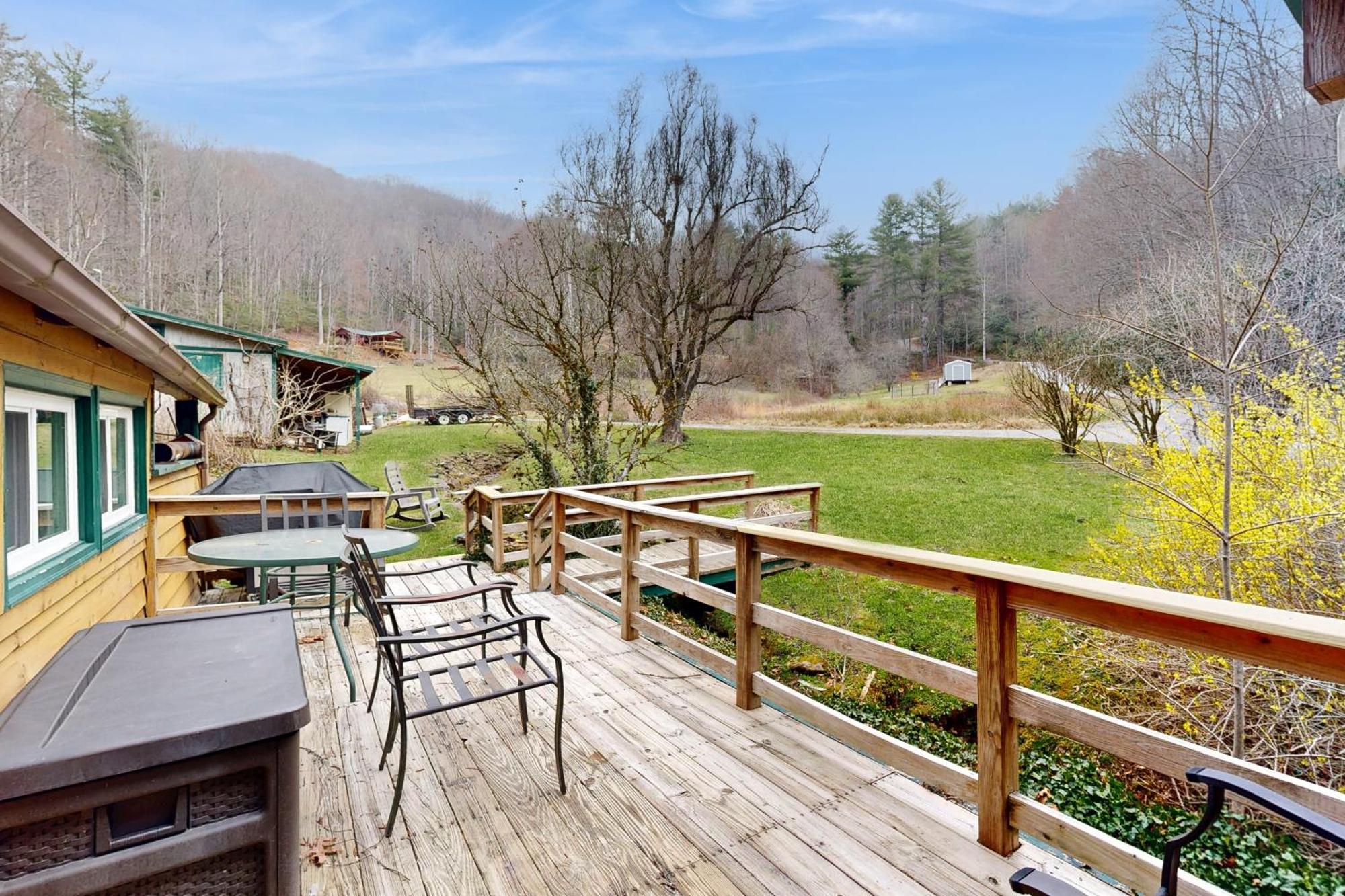 1 Bed 1 Bath Vacation Home In Sylva Exterior foto